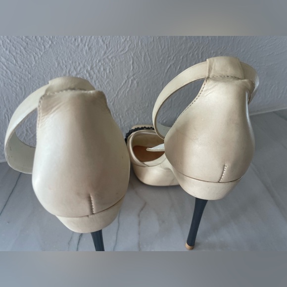 Women's SCHUTZ Studded Heels Sandals Shoes-Ankle Strap-Tan-Size 6 - Picture 4 of 6